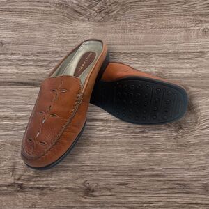 Rockport Womens 7W Brown Moc Toe Loafer Flats Mules Leather Floral Cut Out